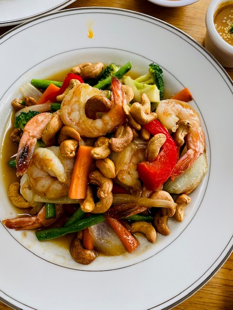 <span  class="uc_style_uc_tiles_grid_image_elementor_uc_items_attribute_title" style="color:#ffffff;">Pad Cashew Nut Prawn</span>